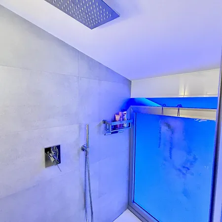 Chic & Artistic Los Cristianos Apartment